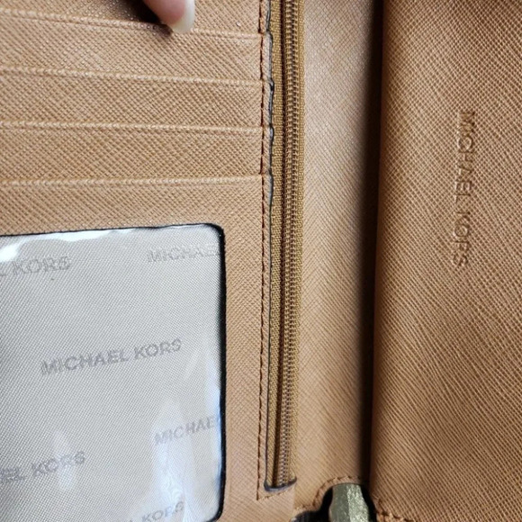 NWOT Michael Kors Brown & Gold Jet Set Pebbled Coated Zip Wristlet Wallet - Picture 5 of 6